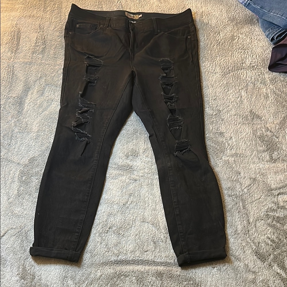 Torrid Black Skinny Distressed Jeans